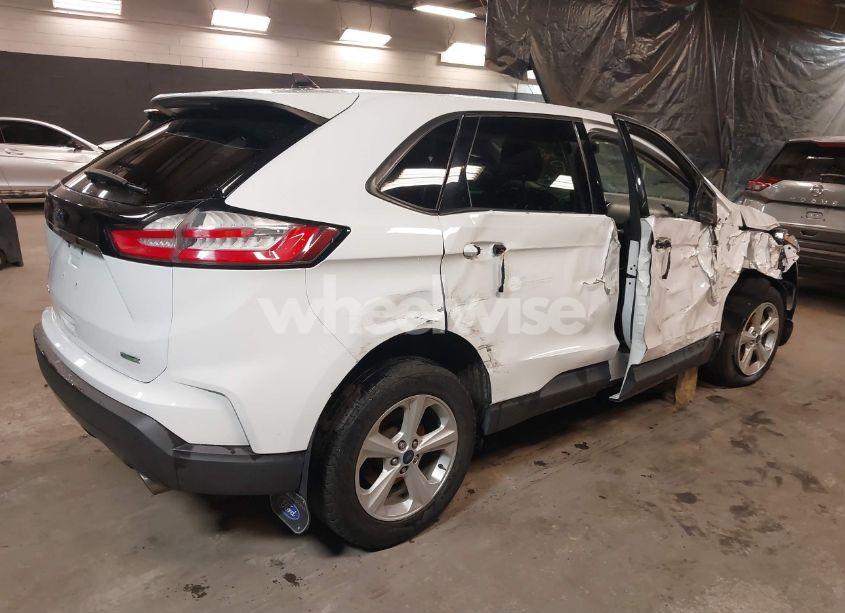Photo 4 of 2019 Ford Edge SE (VIN 2FMPK3G92KBC40064)