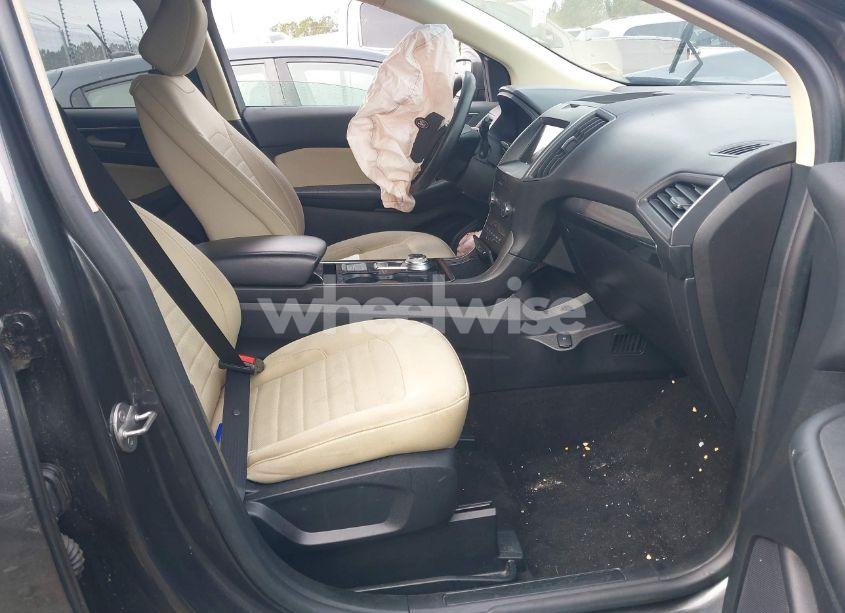 Photo 5 of 2020 Ford Edge SE (VIN 2FMPK3G92LBA45700)