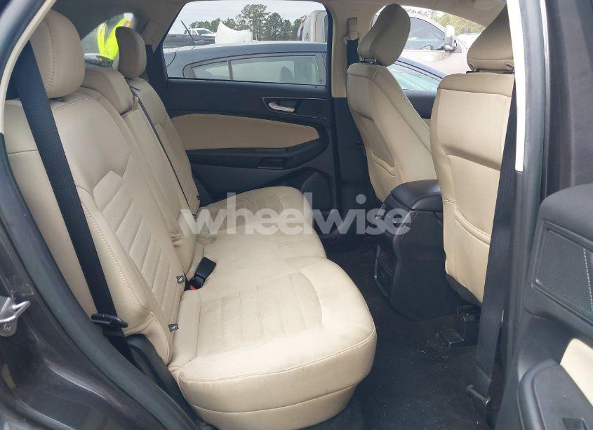 Photo 8 of 2020 Ford Edge SE (VIN 2FMPK3G92LBA45700)