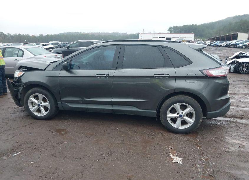 Photo 14 of 2016 Ford Edge SE (VIN 2FMPK3G93GBB82540)