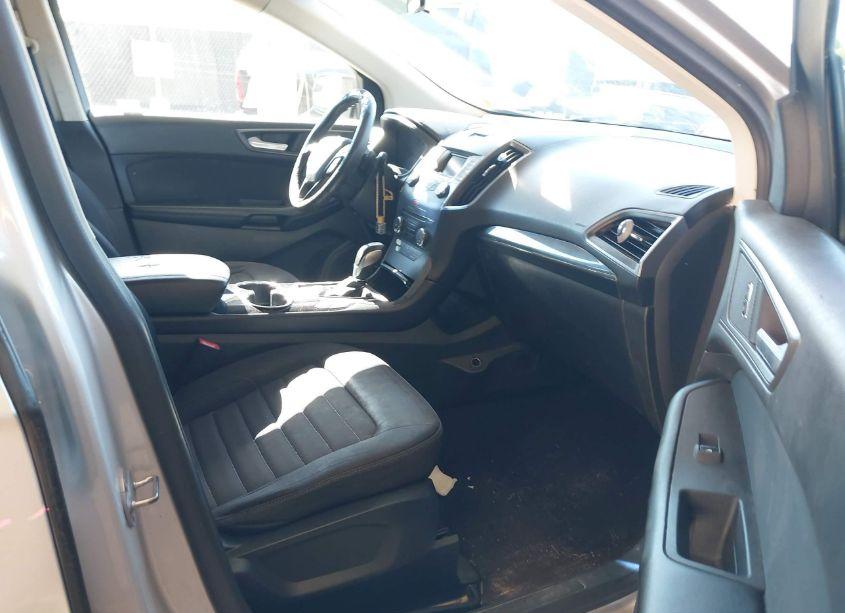 Photo 5 of 2016 Ford Edge SE (VIN 2FMPK3G93GBC40470)