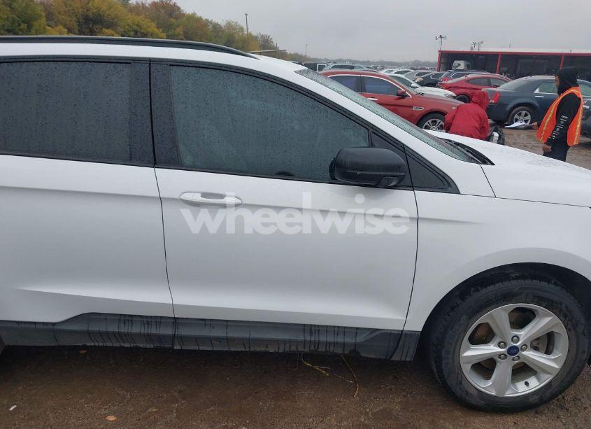 Photo 13 of 2017 Ford Edge SE (VIN 2FMPK3G93HBB36742)