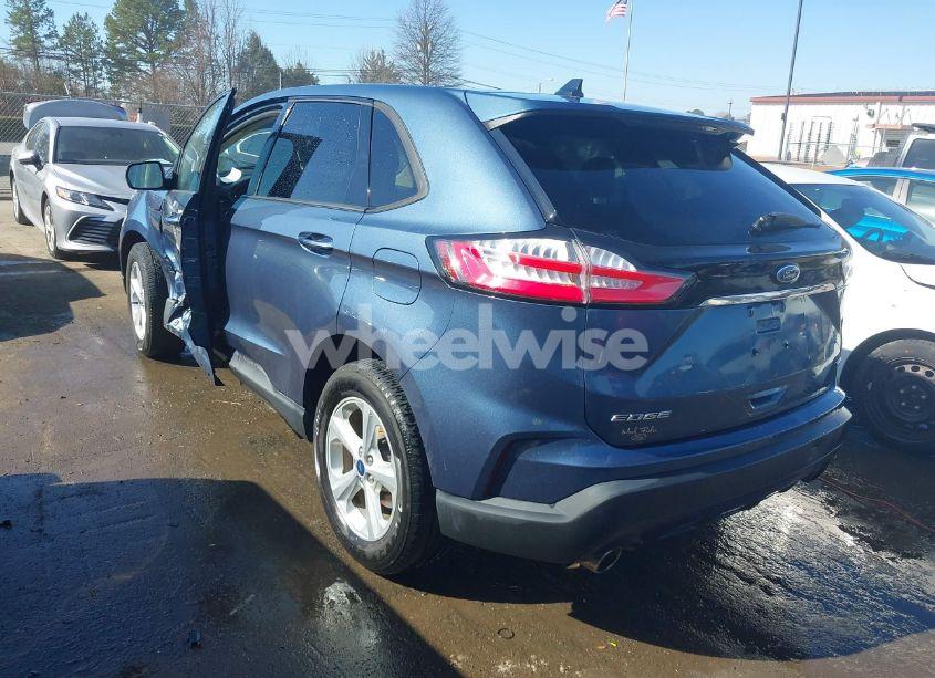 Photo 3 of 2019 Ford Edge SE (VIN 2FMPK3G93KBB89674)
