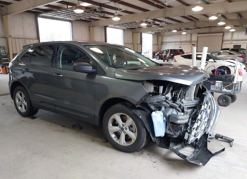 2021 Ford Edge SE (VIN 2FMPK3G94MBA05233) main photo