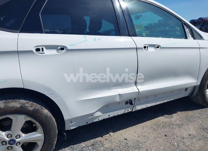 Photo 19 of 2016 Ford Edge SE (VIN 2FMPK3G97GBB09638)