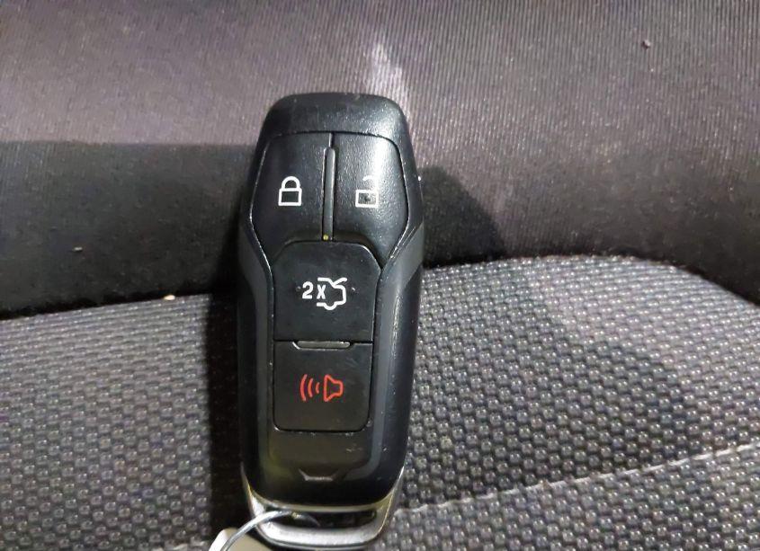 Photo 11 of 2017 Ford Edge SE (VIN 2FMPK3G97HBB03517)