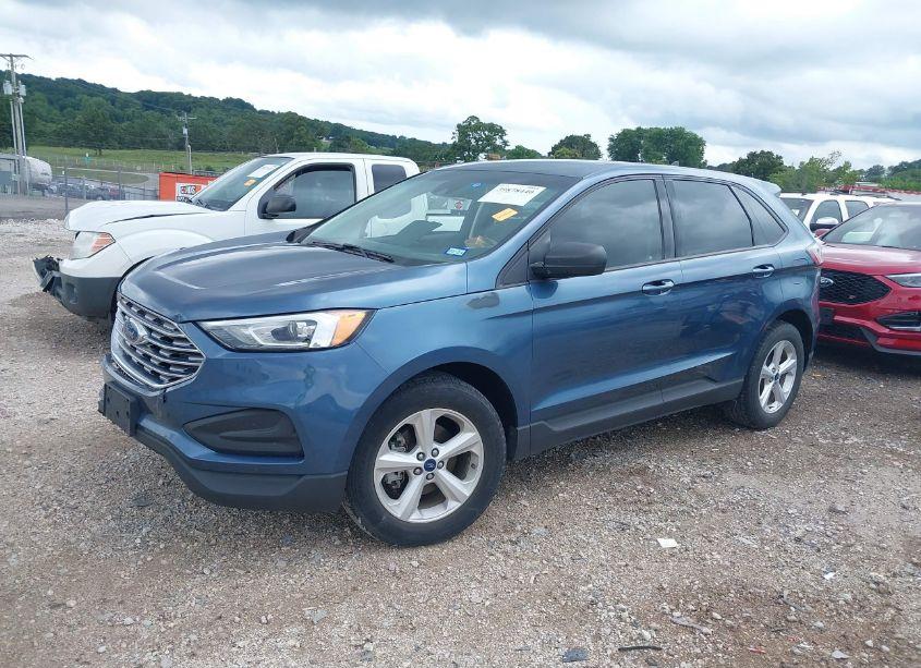 Photo 2 of 2019 Ford Edge SE (VIN 2FMPK3G97KBC50945)