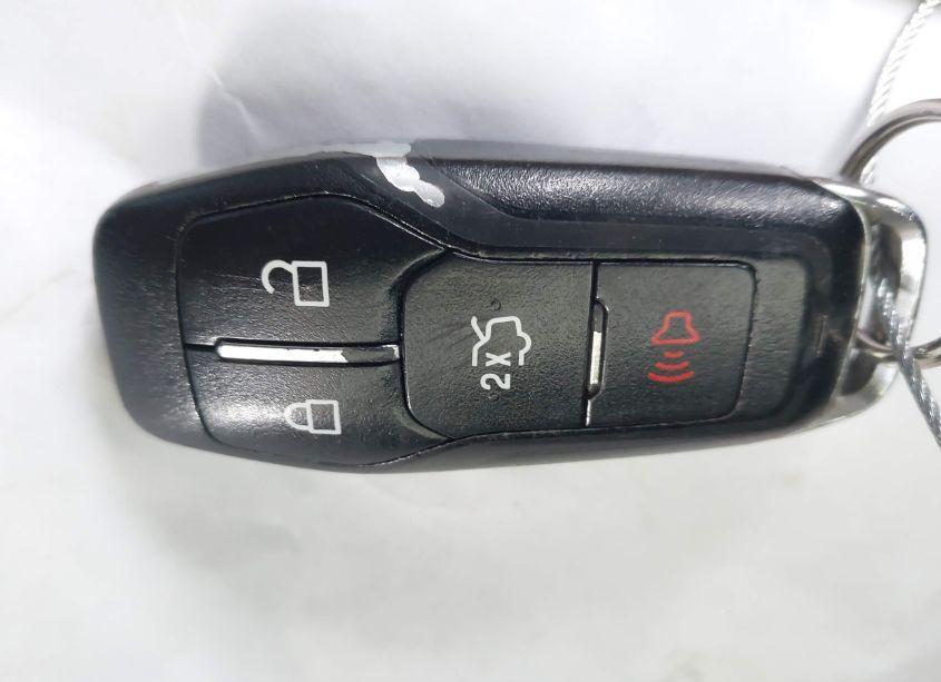 Photo 11 of 2016 Ford Edge SE (VIN 2FMPK3G98GBB53132)