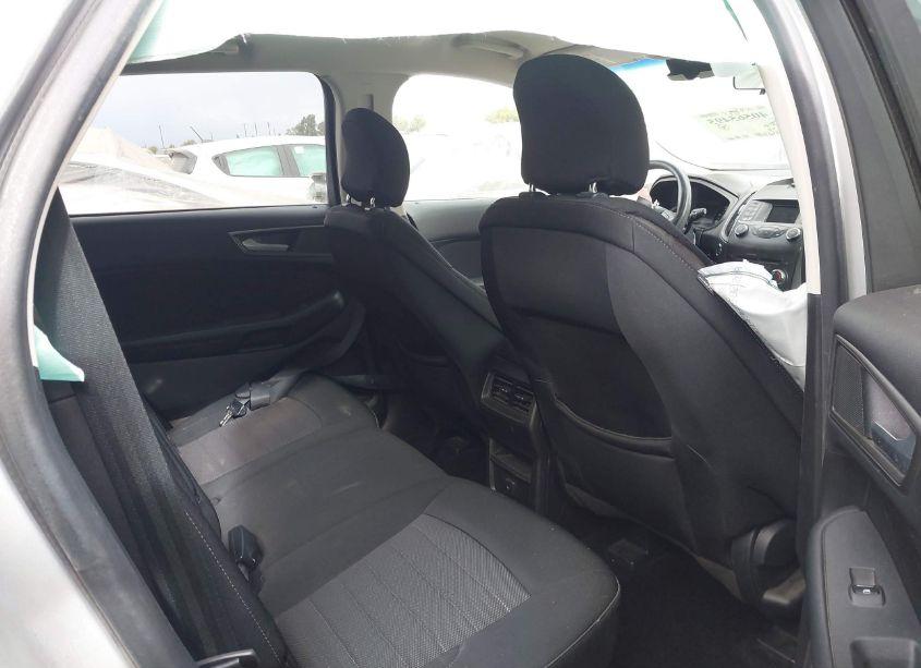 Photo 8 of 2017 Ford Edge SE (VIN 2FMPK3G98HBB89355)