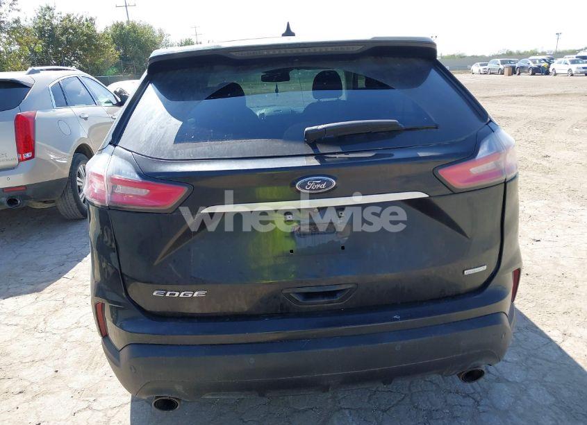 Photo 16 of 2019 Ford Edge SE (VIN 2FMPK3G98KBC40232)