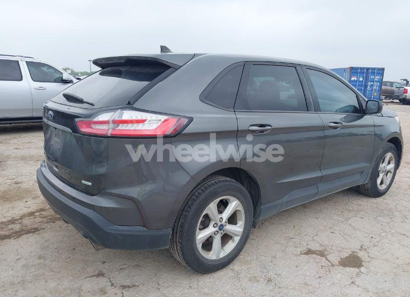 Photo 4 of 2019 Ford Edge SE (VIN 2FMPK3G98KBC50968)