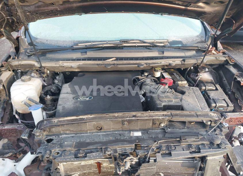 Photo 10 of 2016 Ford Edge SEL (VIN 2FMPK3J82GBB26332)