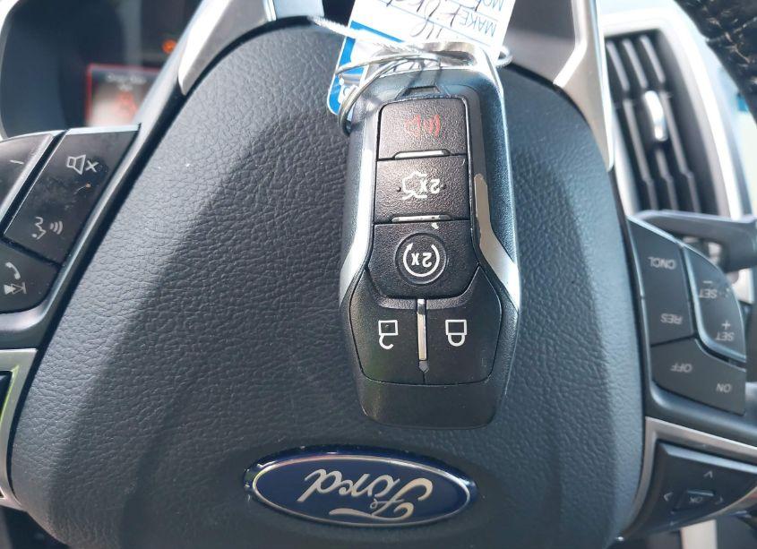 Photo 11 of 2016 Ford Edge SEL (VIN 2FMPK3J83GBC04536)