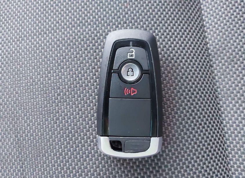 Photo 11 of 2018 Ford Edge SEL (VIN 2FMPK3J84JBB15954)