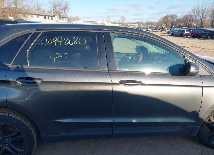 Photo 13 of 2018 Ford Edge SEL (VIN 2FMPK3J85JBB63365)