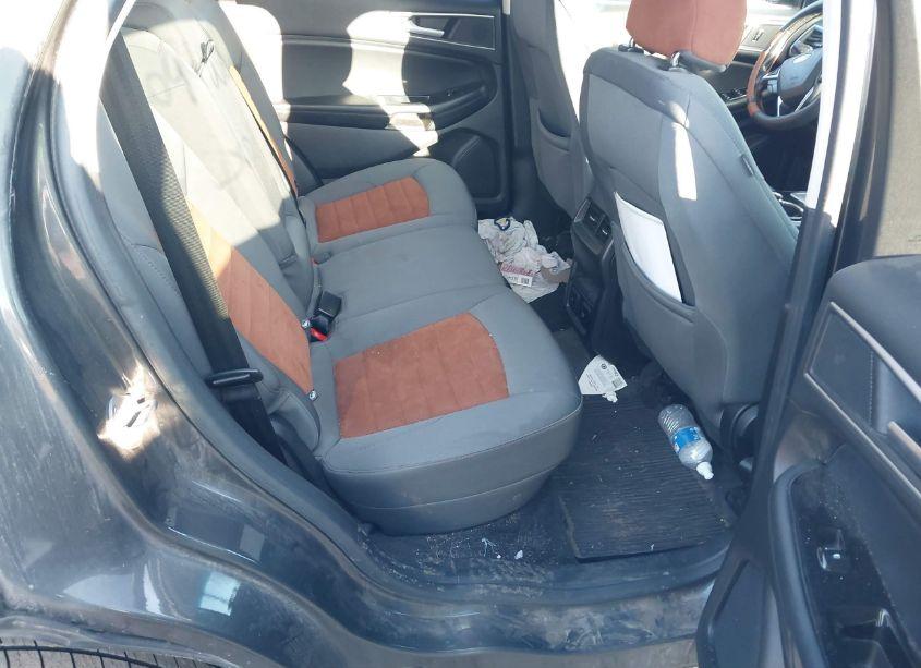 Photo 8 of 2018 Ford Edge SEL (VIN 2FMPK3J85JBB63365)