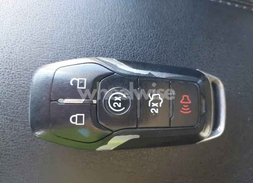 Photo 11 of 2016 Ford Edge SEL (VIN 2FMPK3J86GBB04768)