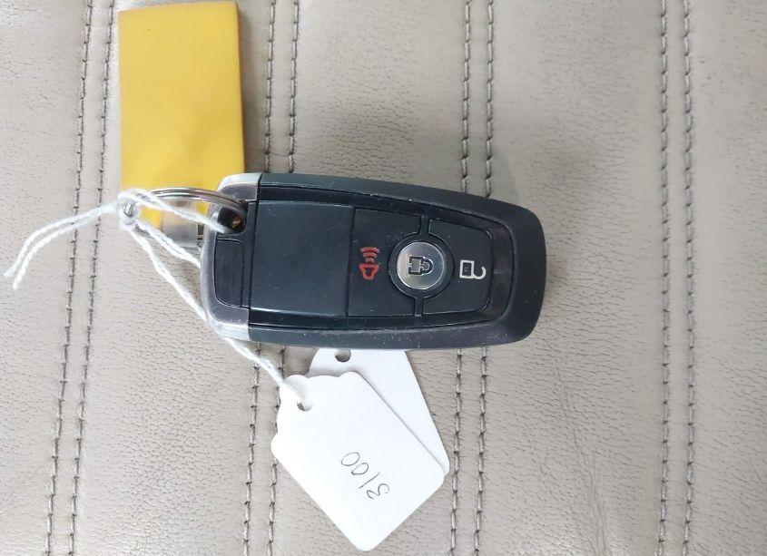 Photo 11 of 2018 Ford Edge SEL (VIN 2FMPK3J88JBB89877)