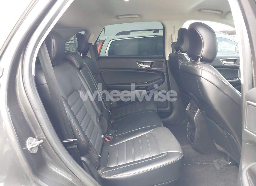 Photo 8 of 2018 Ford Edge SEL (VIN 2FMPK3J8XJBB70487)