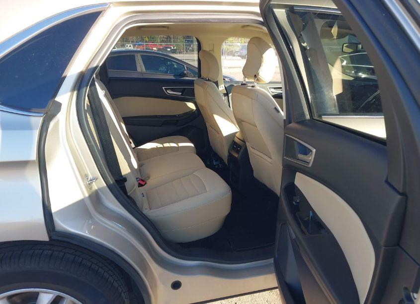 Photo 8 of 2018 Ford Edge SEL (VIN 2FMPK3J90JBC10195)