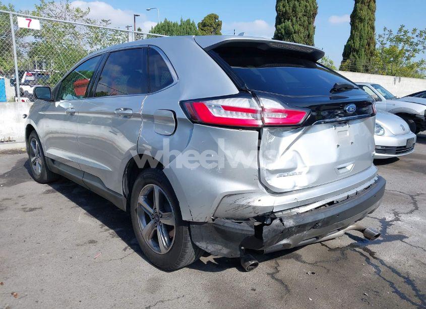 Photo 3 of 2019 Ford Edge SEL (VIN 2FMPK3J90KBB13368)