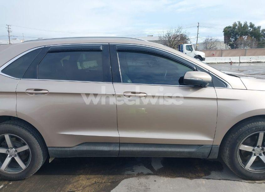 Photo 13 of 2020 Ford Edge SEL (VIN 2FMPK3J90LBB01707)