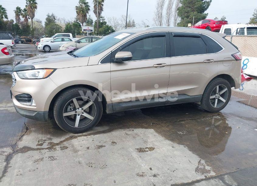 Photo 2 of 2020 Ford Edge SEL (VIN 2FMPK3J90LBB01707)
