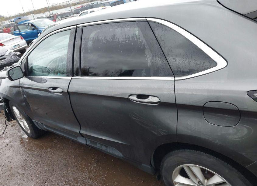 Photo 15 of 2018 Ford Edge SEL (VIN 2FMPK3J92JBB67432)