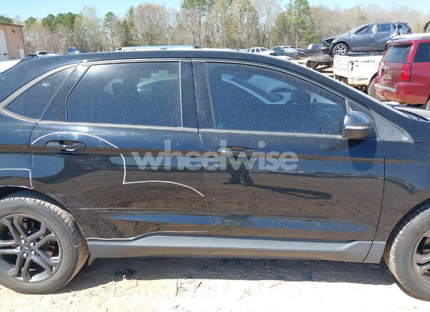 Photo 13 of 2018 Ford Edge SEL (VIN 2FMPK3J92JBC18234)