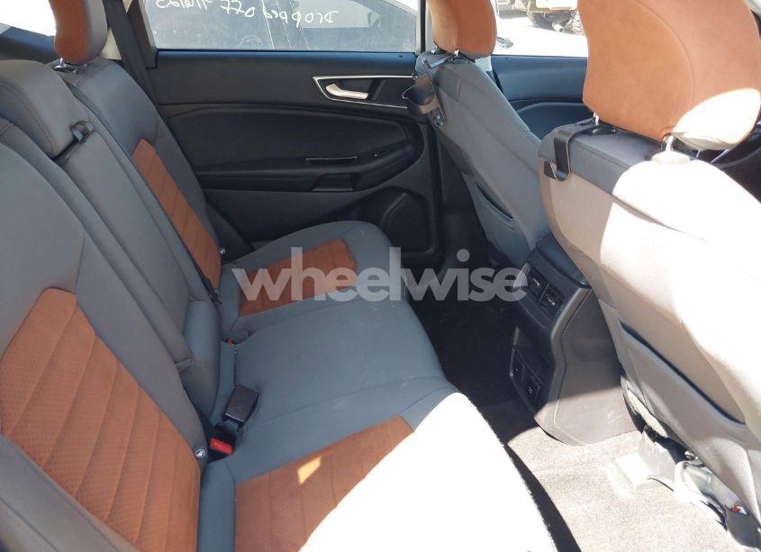 Photo 8 of 2018 Ford Edge SEL (VIN 2FMPK3J92JBC18234)