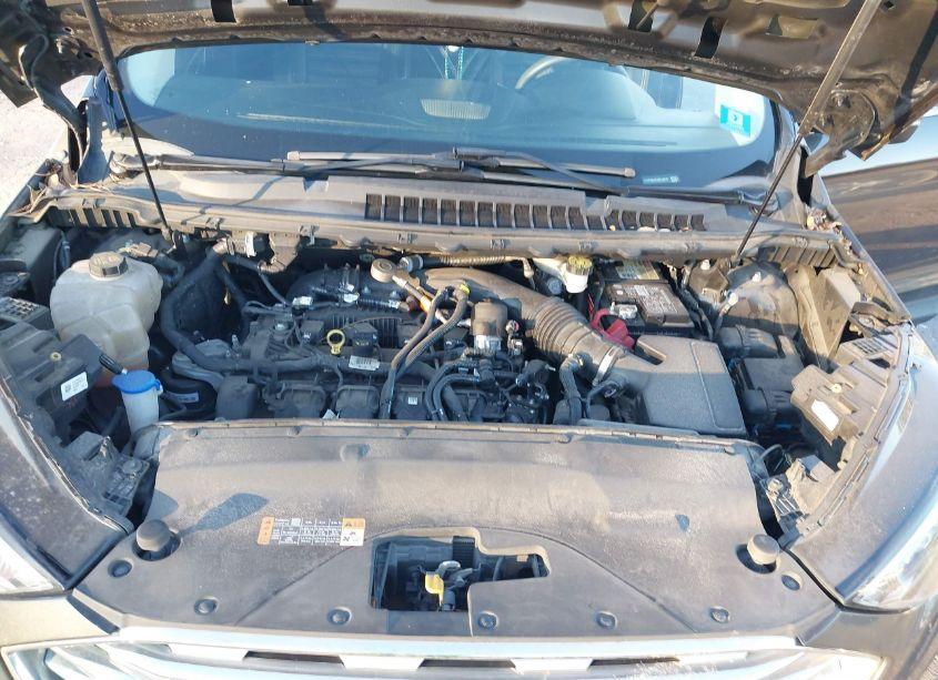 Photo 10 of 2019 Ford Edge SEL (VIN 2FMPK3J92KBC32376)