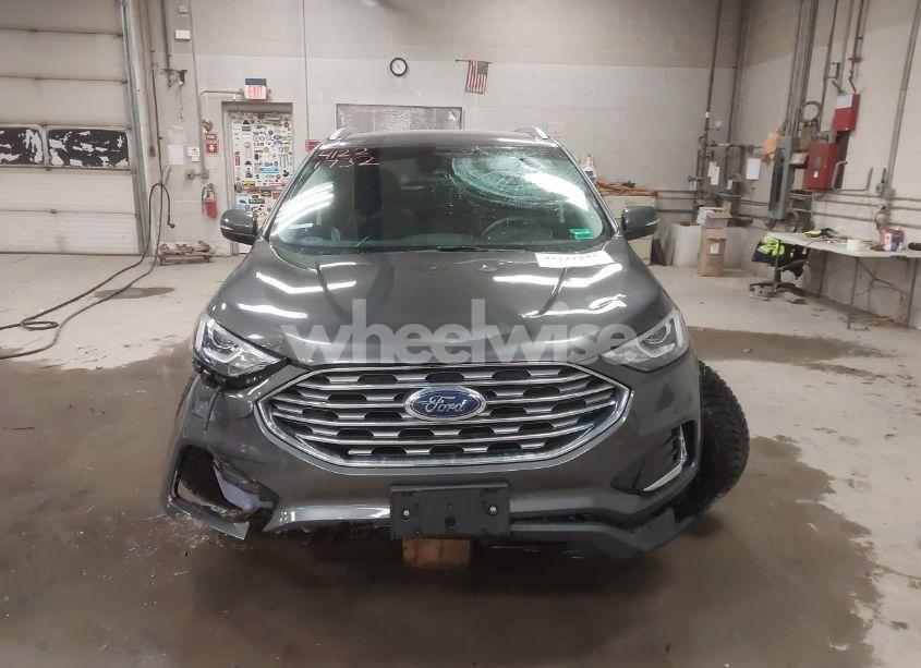 Photo 13 of 2019 Ford Edge SEL (VIN 2FMPK3J92KBC32443)