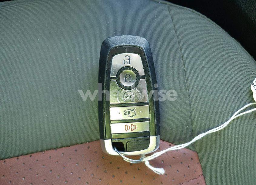 Photo 11 of 2018 Ford Edge SEL (VIN 2FMPK3J93JBC22230)