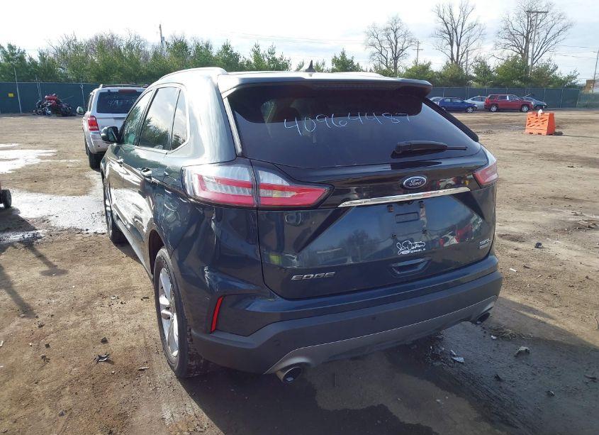 Photo 3 of 2019 Ford Edge SEL (VIN 2FMPK3J93KBC33925)