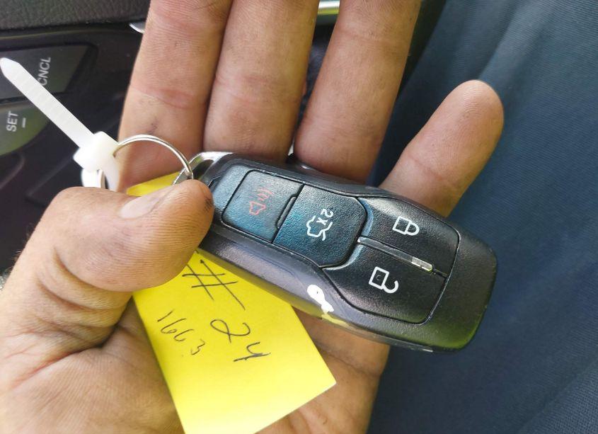 Photo 11 of 2016 Ford Edge SEL (VIN 2FMPK3J94GBC56637)