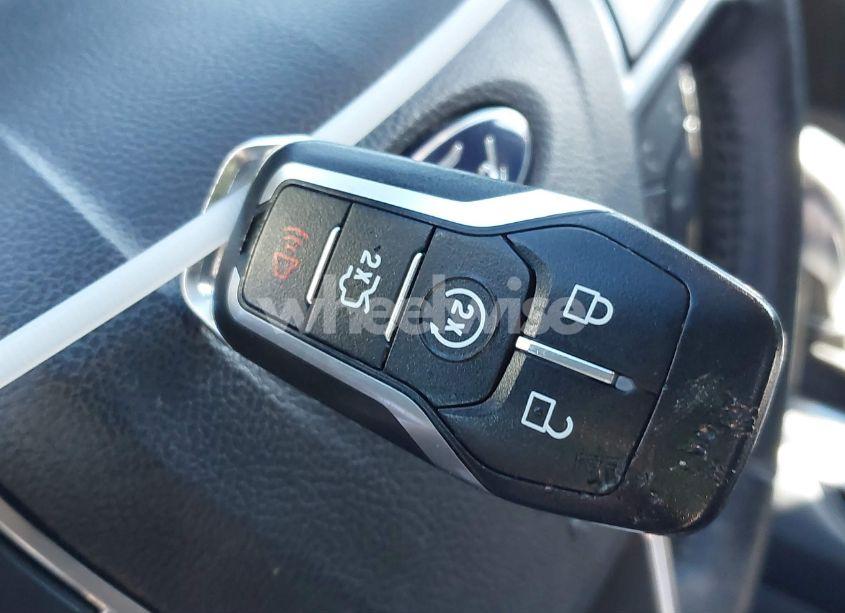 Photo 11 of 2016 Ford Edge SEL (VIN 2FMPK3J96GBC21677)