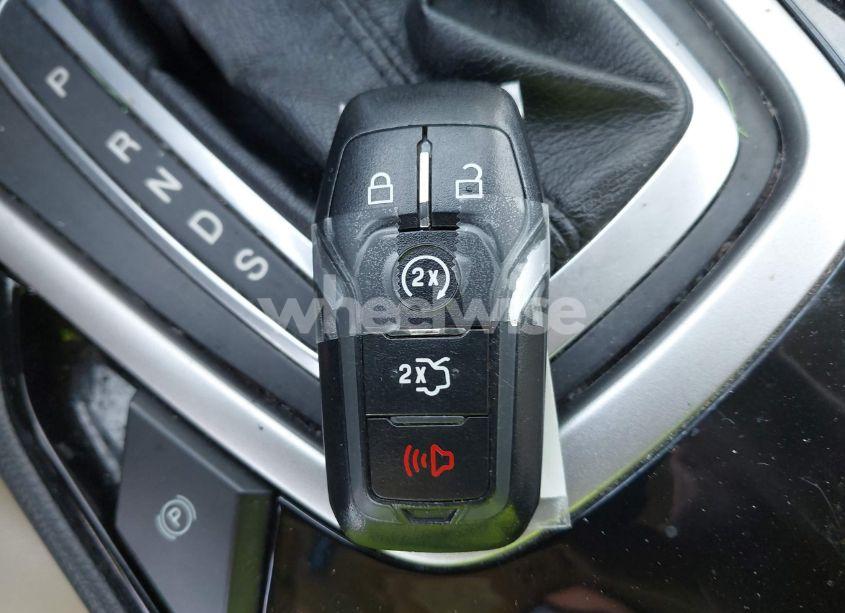 Photo 11 of 2017 Ford Edge SEL (VIN 2FMPK3J96HBB18700)