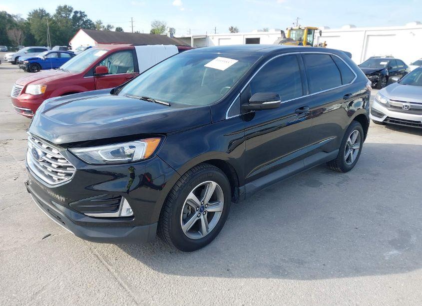 Photo 2 of 2019 Ford Edge SEL (VIN 2FMPK3J97KBB19698)