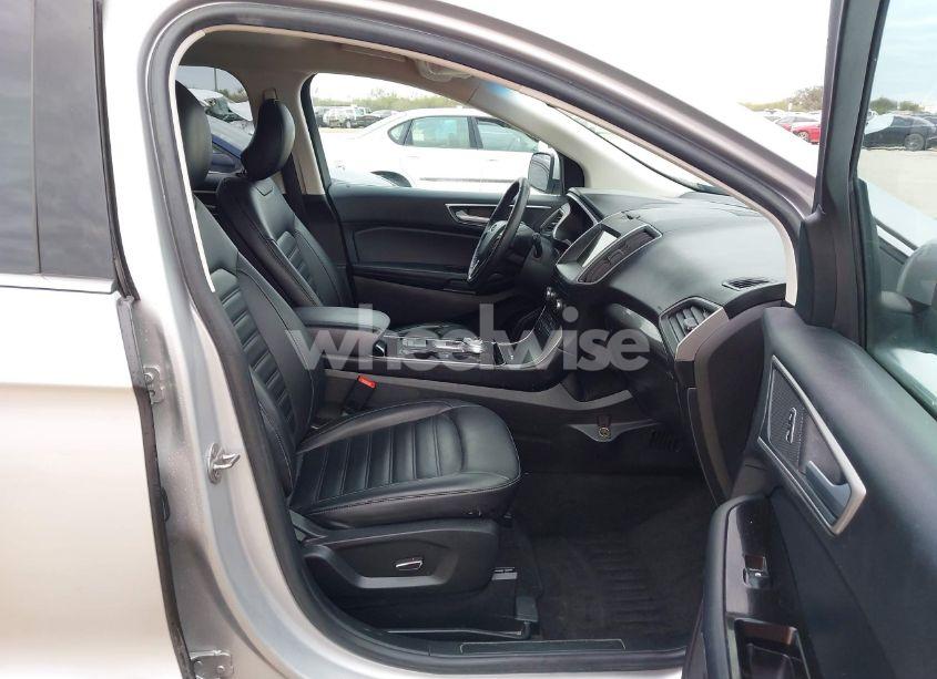 Photo 5 of 2019 Ford Edge SEL (VIN 2FMPK3J98KBB09455)