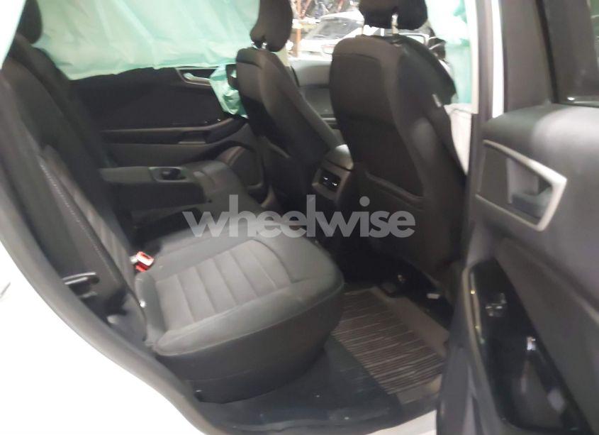 Photo 8 of 2018 Ford Edge SEL (VIN 2FMPK3J9XJBB99965)