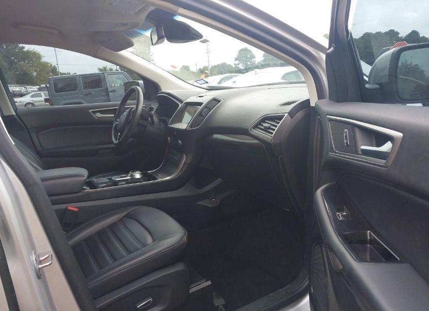 Photo 5 of 2019 Ford Edge SEL (VIN 2FMPK3J9XKBB23292)