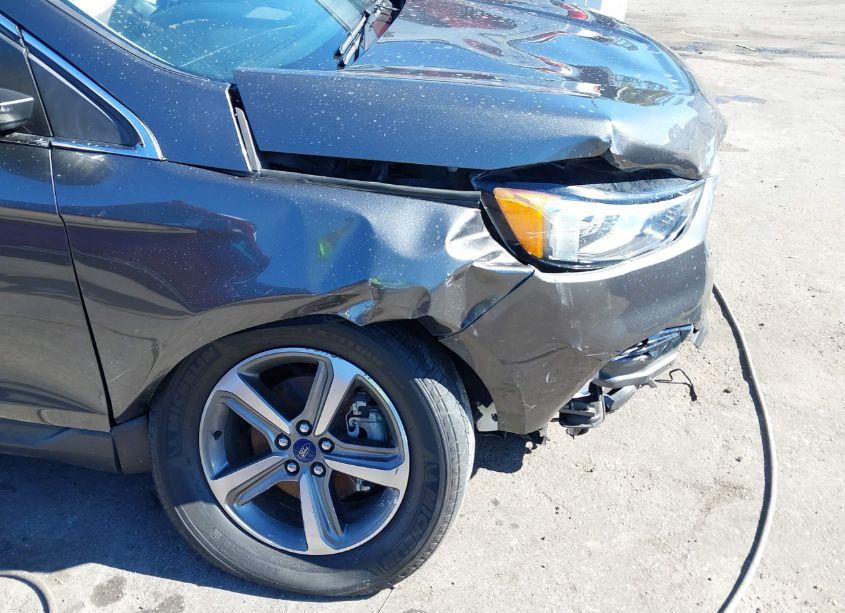 Photo 6 of 2019 Ford Edge SEL (VIN 2FMPK3J9XKBC44114)