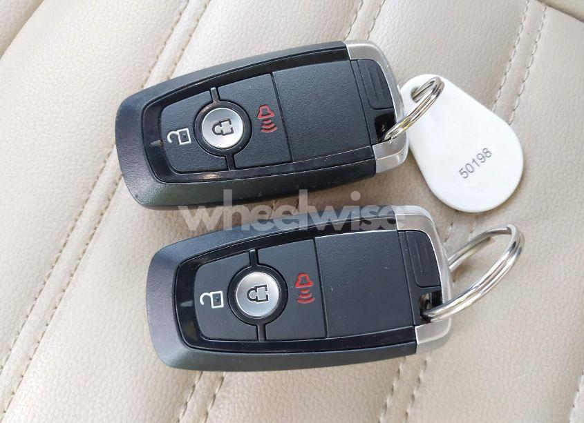 Photo 11 of 2020 Ford Edge SEL (VIN 2FMPK3J9XLBA57358)