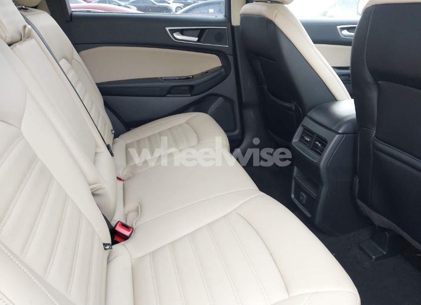 Photo 8 of 2020 Ford Edge SEL (VIN 2FMPK3J9XLBA57358)