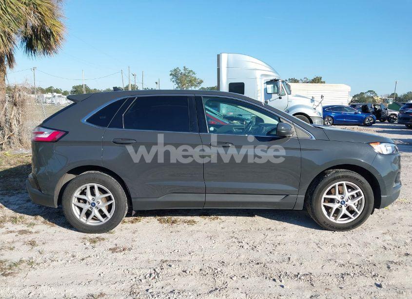 Photo 13 of 2021 Ford Edge SEL (VIN 2FMPK3J9XMBA01616)