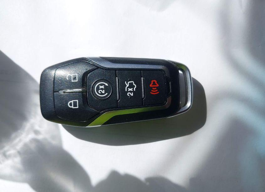 Photo 11 of 2016 Ford Edge TITANIUM (VIN 2FMPK3K80GBB10998)