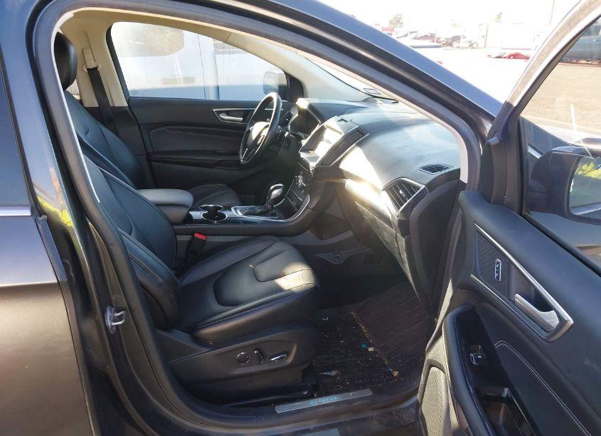 Photo 5 of 2018 Ford Edge TITANIUM (VIN 2FMPK3K85JBB72193)