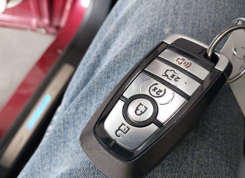 Photo 11 of 2018 Ford Edge TITANIUM (VIN 2FMPK3K86JBB77662)