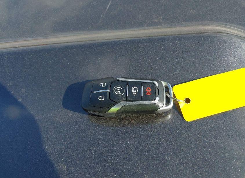 Photo 11 of 2016 Ford Edge TITANIUM (VIN 2FMPK3K88GBC24537)