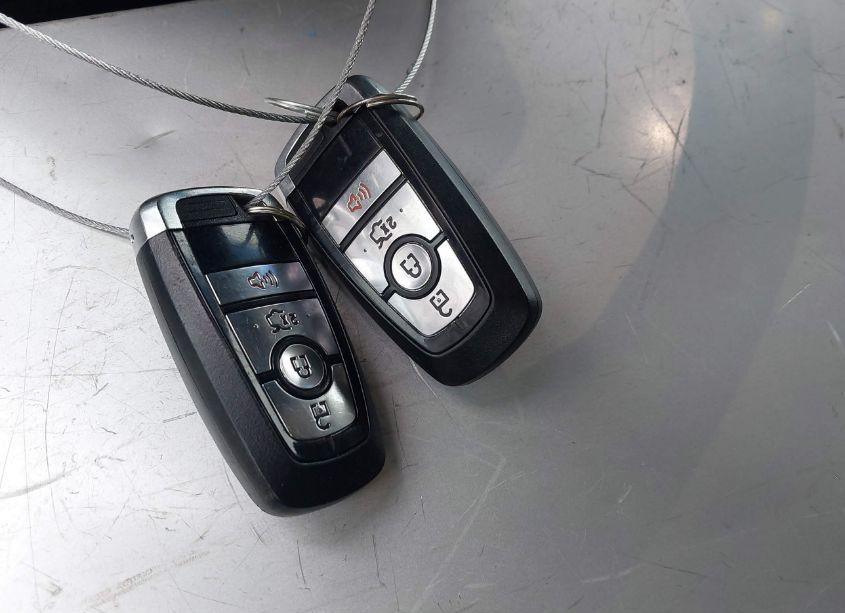 Photo 11 of 2018 Ford Edge TITANIUM (VIN 2FMPK3K90JBB43421)